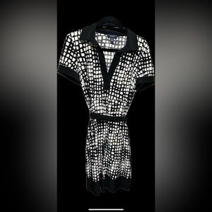 Like New! Chaps Silky Dress Sz Medium Black & White